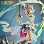 Figura oficial de Lux Elementalista de League of Legends 4