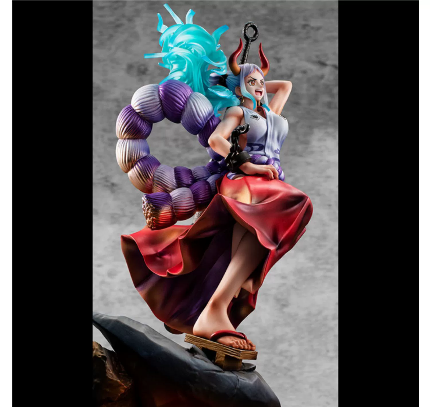 Figura oficial de Yamato de One piece5