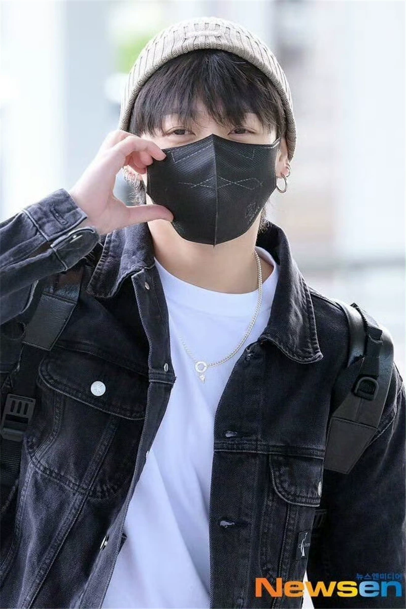 Colgante inspirado en Jungkook de BTS colgante k-pop 6