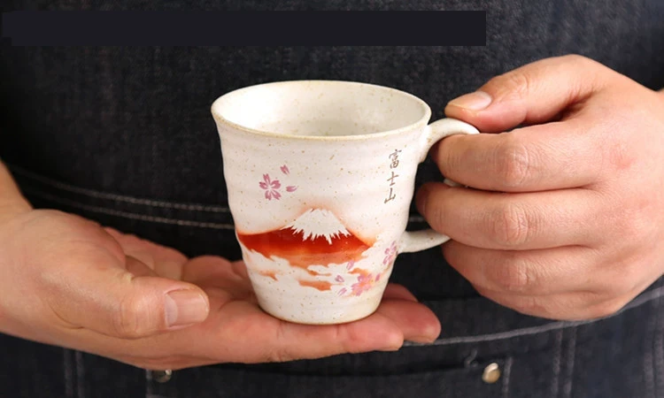 Taza de cerámica japonesa con Monte Fuji y flores de cerezo 5
