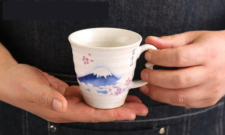 Taza de cerámica japonesa con Monte Fuji y flores de cerezo 6