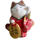Gato japonés de la suerte con kimono Neko para atraer la buena suerte 3