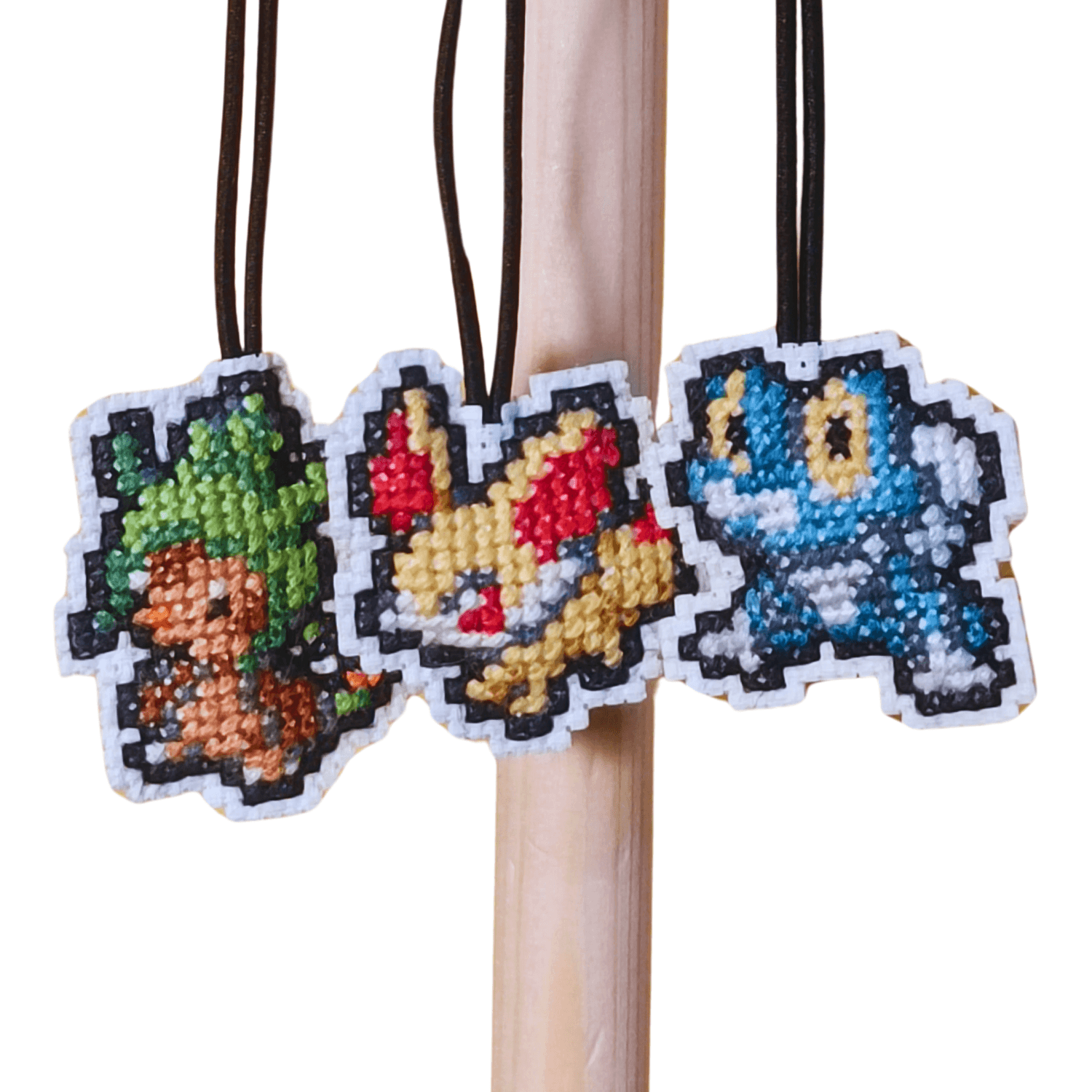 Pokémon iniciales tipo fuego hechos a mano - Frikimall, image size:1500x1500