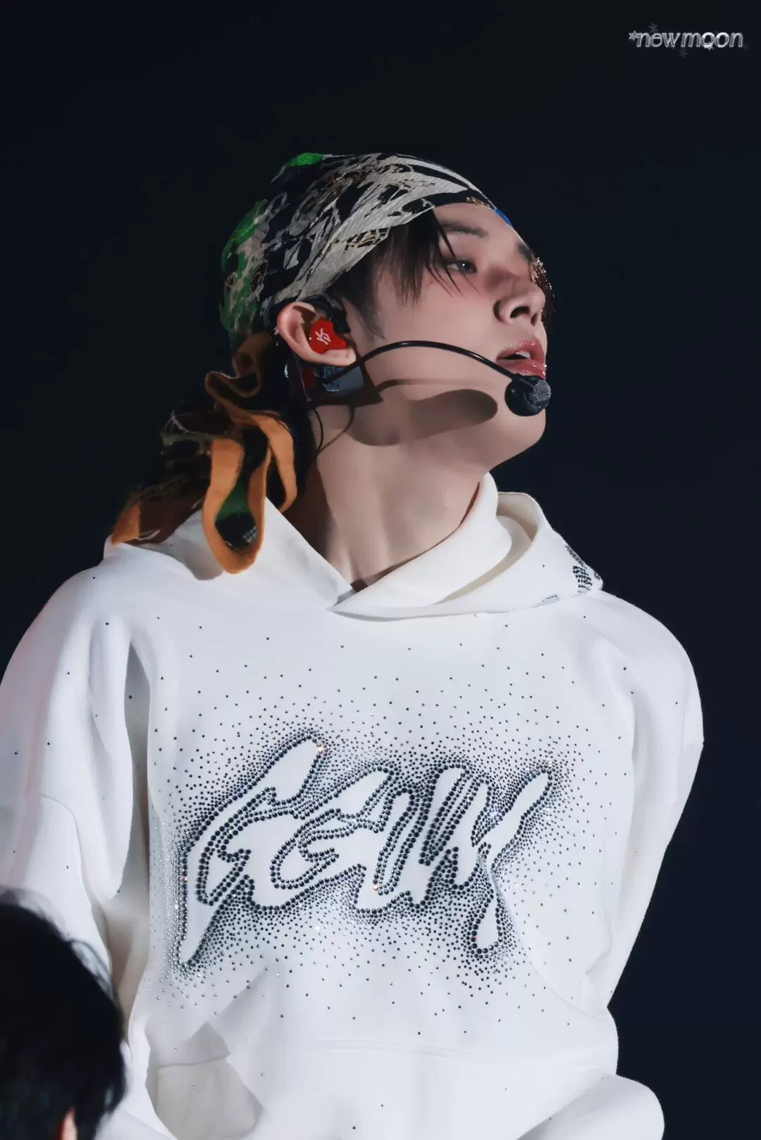 White Hoodie Oversized Yeonju TXT GGUM sudadera ropa K-pop Frikimall