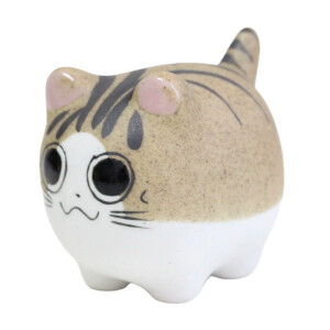 Figura de gatito marrón de porcelana con distintas caras Frikimall