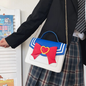 Bolso con lazo rojo Sailor Moon inspirado en guardianas